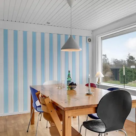 2 Bedroom In *