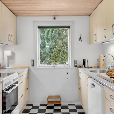 2 Bedroom In *