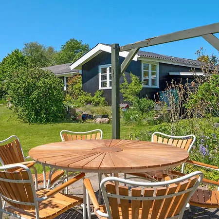 Ferienhaus 2 Bedroom Amazing In